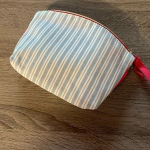 Cute Cosmetic Bag. NWOT